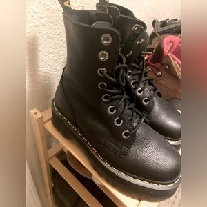 Jadon platform doc martens